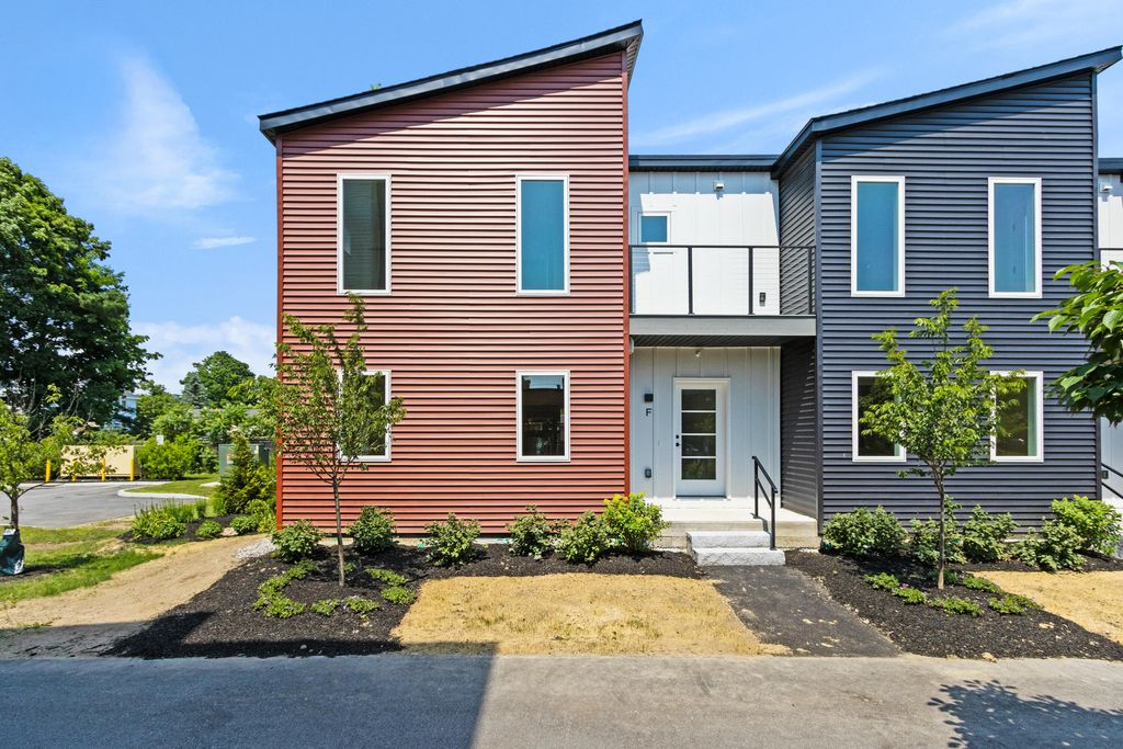 41 W Presumpscot Street F, Portland, ME 04103 — photo 2