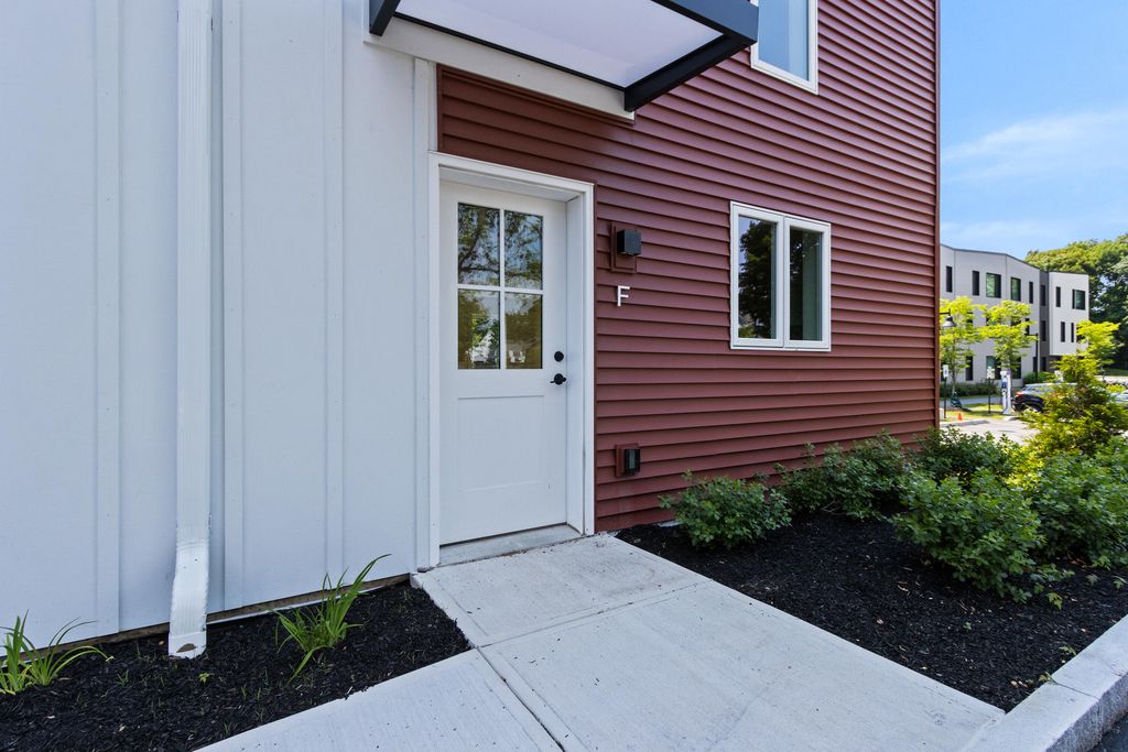 41 W Presumpscot Street F, Portland, ME 04103 — photo 5