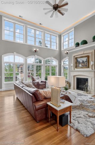 10709 Stoney Point Drive, Green Oak Township, MI 48178