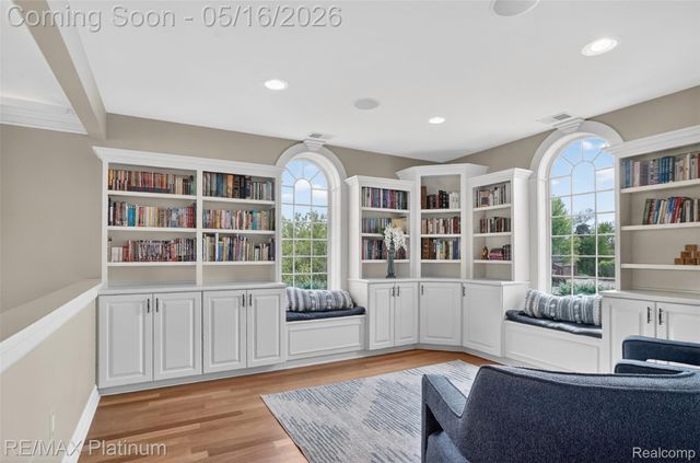 10709 Stoney Point Drive, Green Oak Township, MI 48178