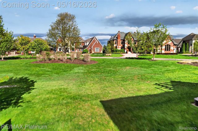 10709 Stoney Point Drive, Green Oak Township, MI 48178