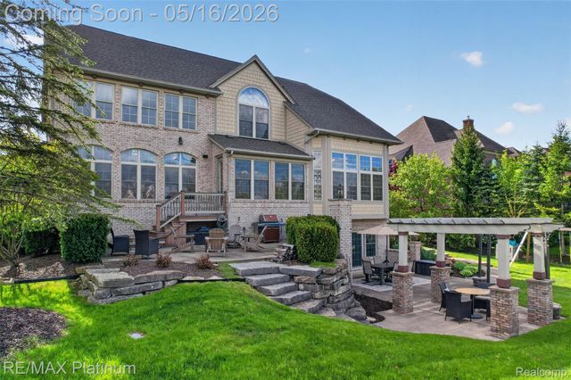 10709 Stoney Point Drive, Green Oak Township, MI 48178
