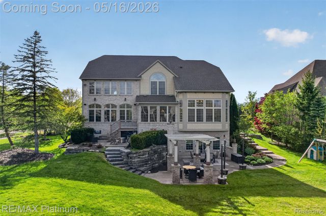 10709 Stoney Point Drive, Green Oak Township, MI 48178