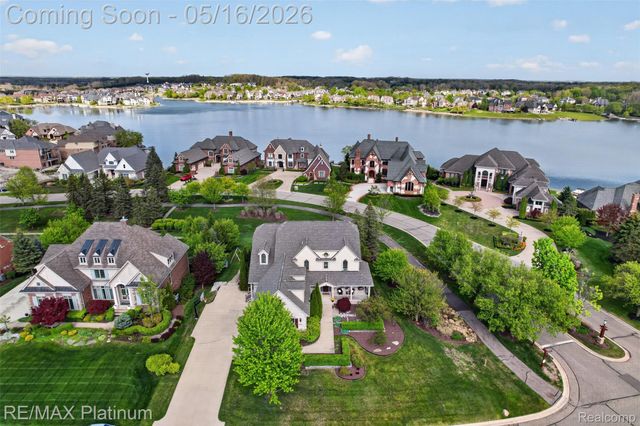 10709 Stoney Point Drive, Green Oak Township, MI 48178
