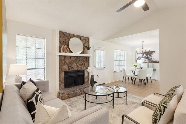 240 Chase Woods Circle, Jonesboro, GA 30236