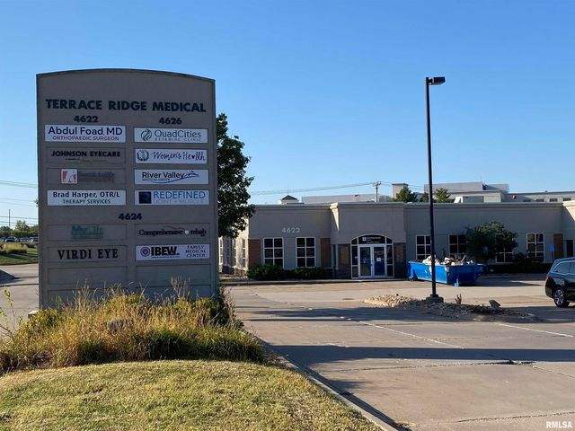 4622 PROGRESS Drive A, Davenport, IA 52807