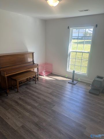 47 Ogle Road, Guntersville, AL 35976