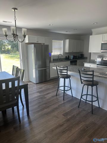 47 Ogle Road, Guntersville, AL 35976