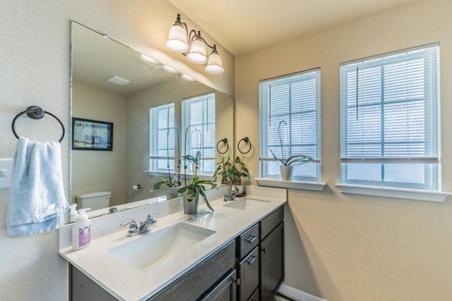 212 Timber Brook DR, Hutto, TX 78634