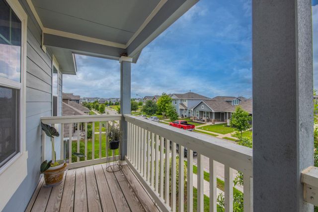 212 Timber Brook DR, Hutto, TX 78634
