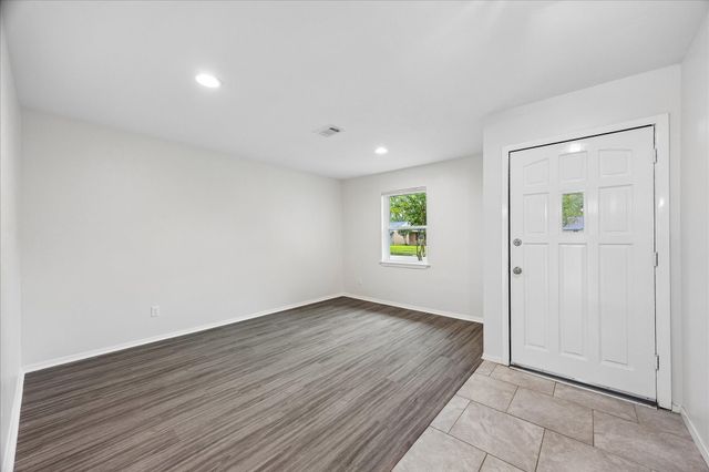 5850 Southminster Drive, Houston, TX 77035