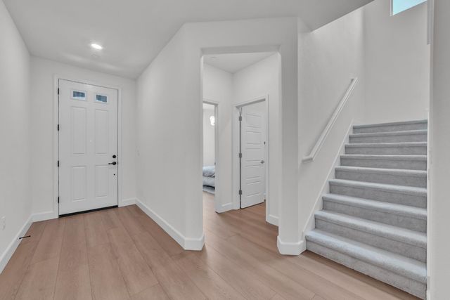5936 Rosalee St, Sacramento, CA 95835
