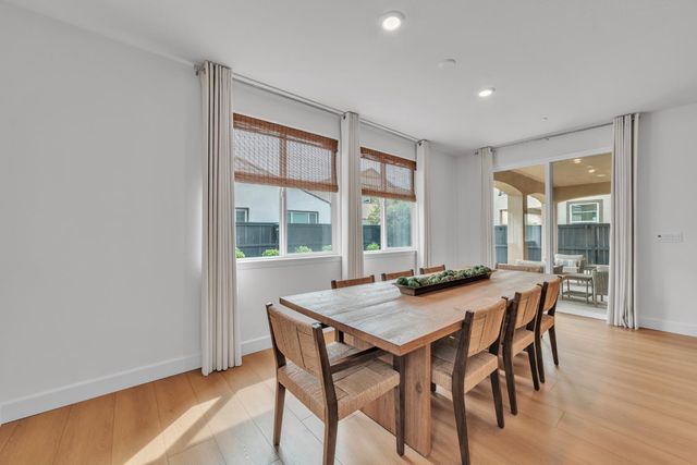 5936 Rosalee St, Sacramento, CA 95835