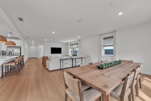 5936 Rosalee St, Sacramento, CA 95835