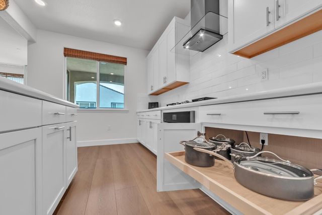 5936 Rosalee St, Sacramento, CA 95835