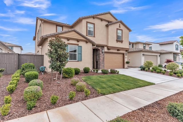5936 Rosalee St, Sacramento, CA 95835