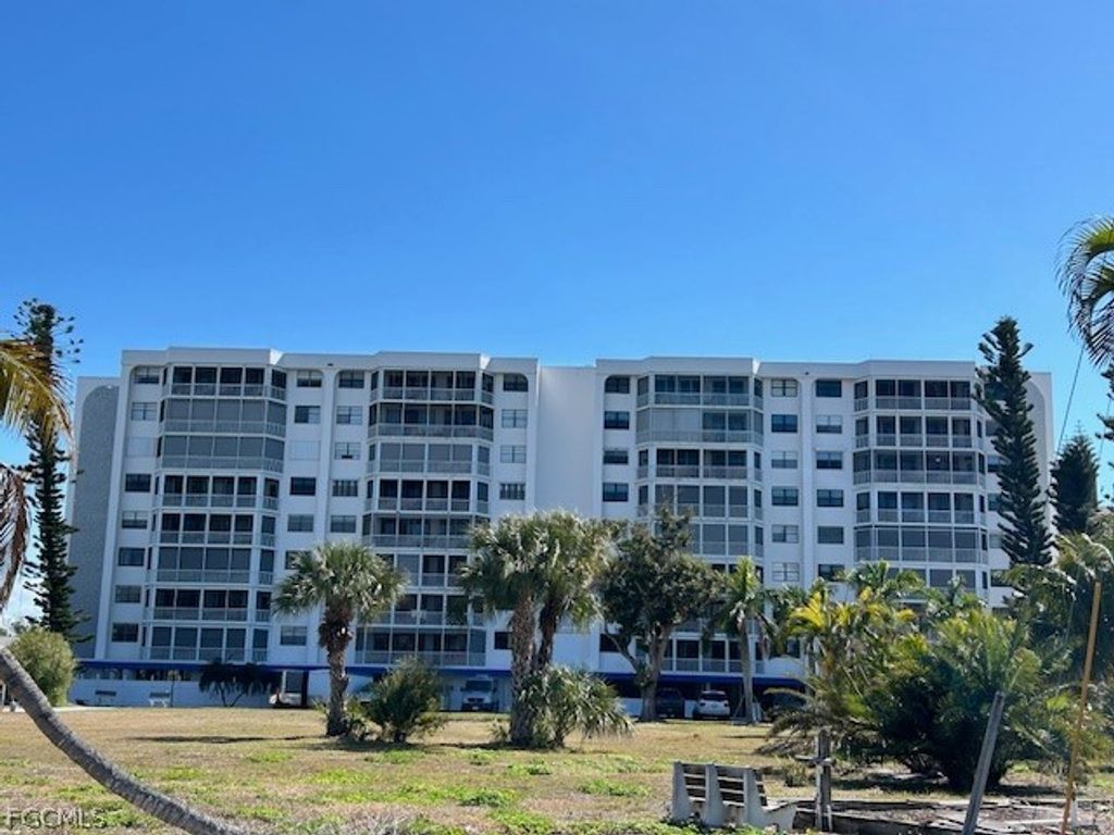 8401 Estero BLVD 206, Fort Myers Beach, FL 33931
