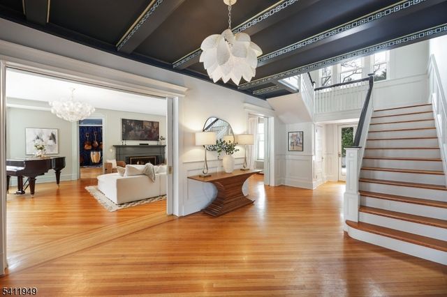 318 South Euclid Avenue, Westfield Town, NJ 07090