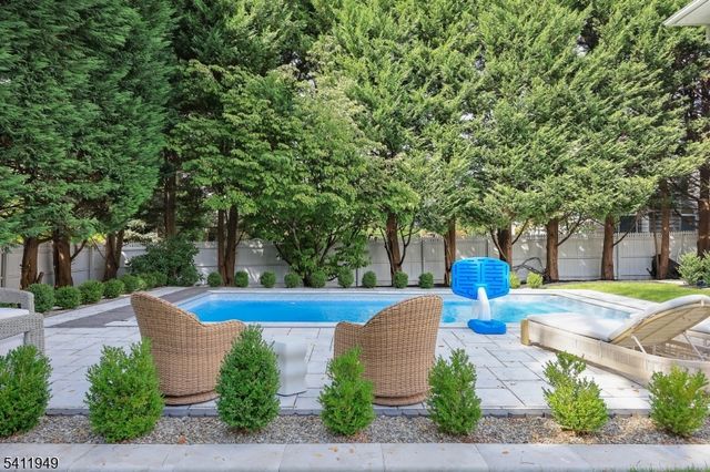 318 South Euclid Avenue, Westfield Town, NJ 07090