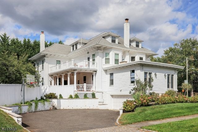 318 South Euclid Avenue, Westfield Town, NJ 07090