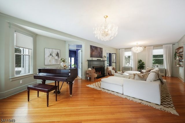 318 South Euclid Avenue, Westfield Town, NJ 07090