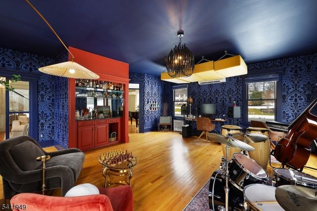 318 South Euclid Avenue, Westfield Town, NJ 07090