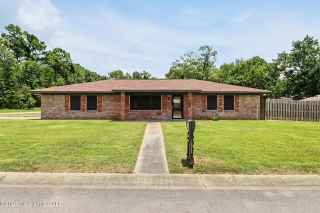 631 Michelle Drive, Biloxi, MS 39532