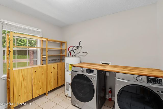 631 Michelle Drive, Biloxi, MS 39532