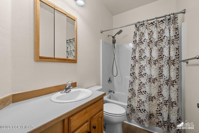 6028 W Dandy Circle, Wasilla, AK 99623