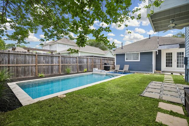 2231 Singleton Street, Houston, TX 77008