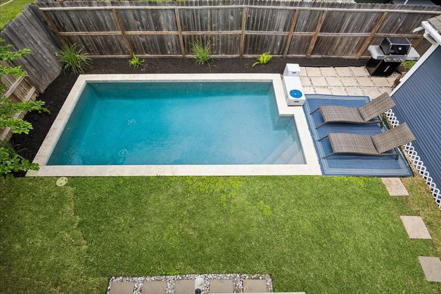 2231 Singleton Street, Houston, TX 77008