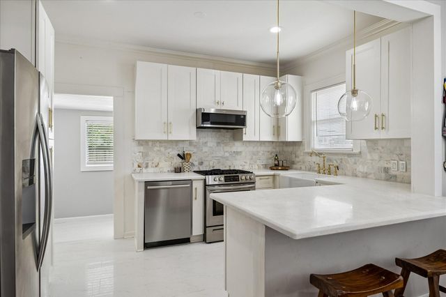 2231 Singleton Street, Houston, TX 77008