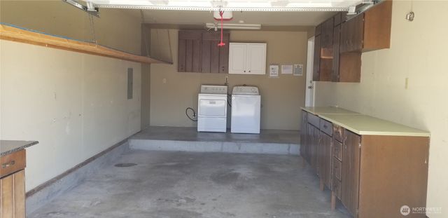 14305 14307 107th Avenue Ct E, Puyallup, WA 98374