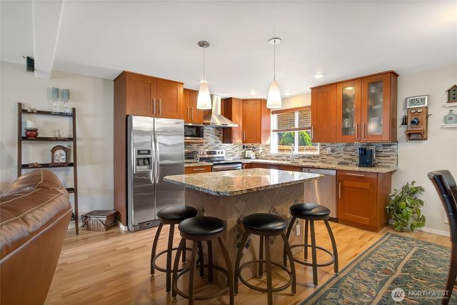 14305 14307 107th Avenue Ct E, Puyallup, WA 98374