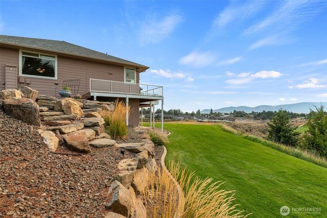 2350 10th Street NE, East Wenatchee, WA 98802