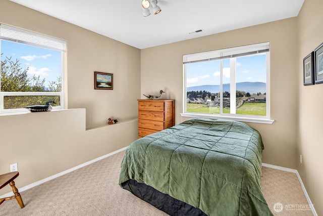 2350 10th Street NE, East Wenatchee, WA 98802