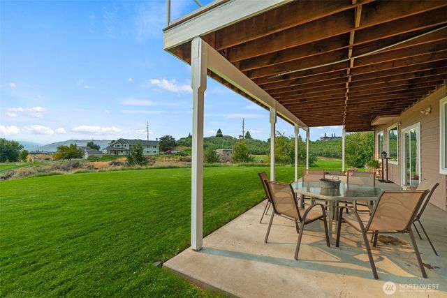 2350 10th Street NE, East Wenatchee, WA 98802