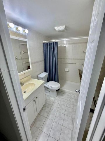 9400 W Flagler Street 312, Miami, FL 33174