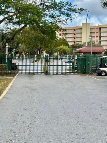 9400 W Flagler Street 312, Miami, FL 33174