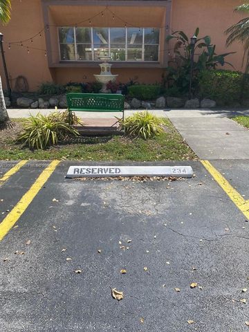 9400 W Flagler Street 312, Miami, FL 33174