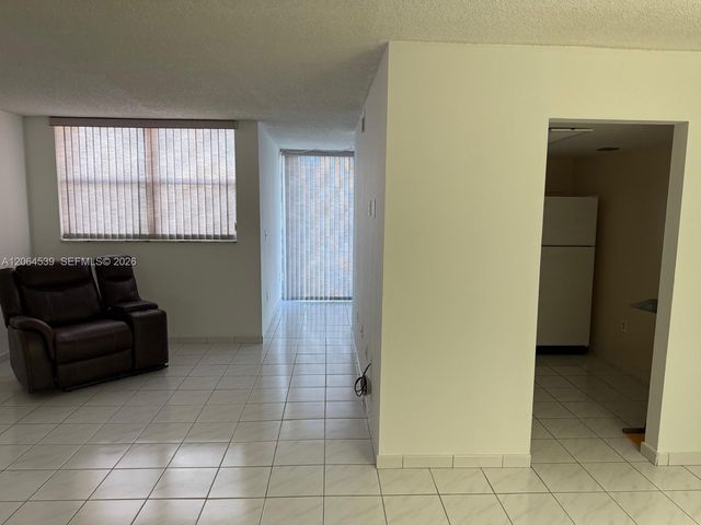 9400 W Flagler Street 312, Miami, FL 33174