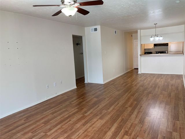 6067 Milton Street 234, Dallas, TX 75206