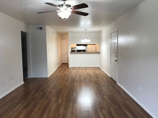 6067 Milton Street 234, Dallas, TX 75206