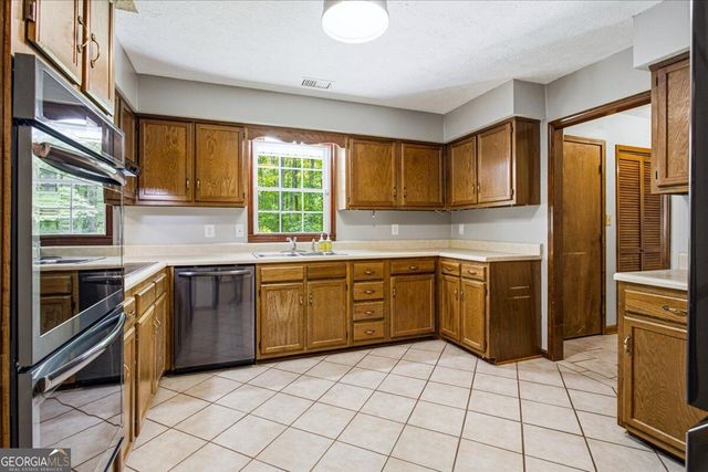 1351 Minix Road, Sharpsburg, GA 30277