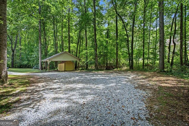 1351 Minix Road, Sharpsburg, GA 30277