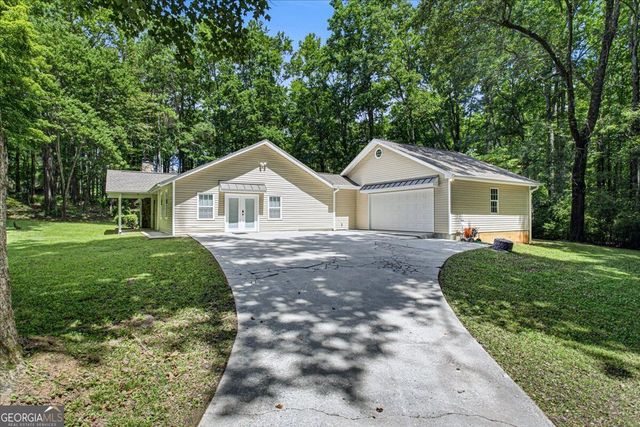 1351 Minix Road, Sharpsburg, GA 30277