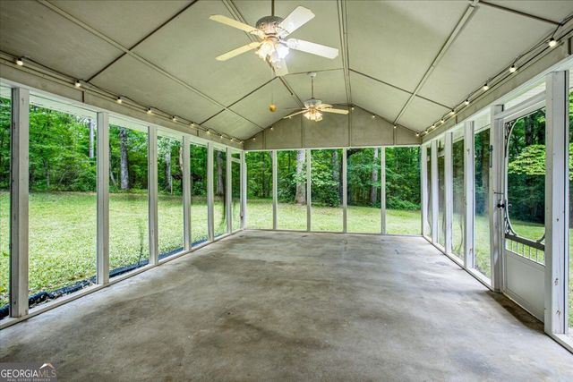 1351 Minix Road, Sharpsburg, GA 30277