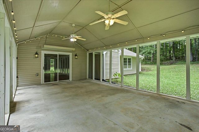 1351 Minix Road, Sharpsburg, GA 30277