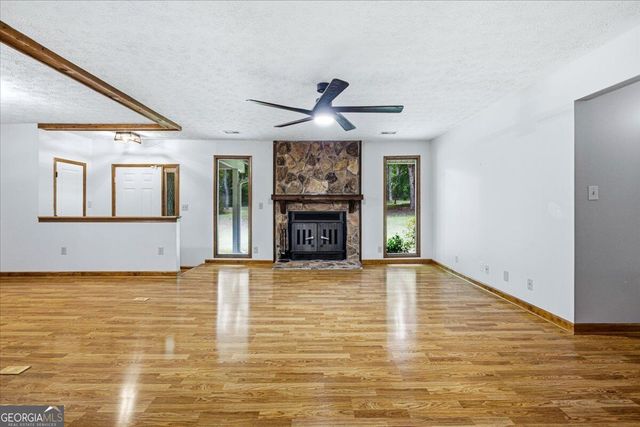 1351 Minix Road, Sharpsburg, GA 30277