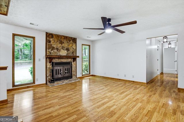 1351 Minix Road, Sharpsburg, GA 30277